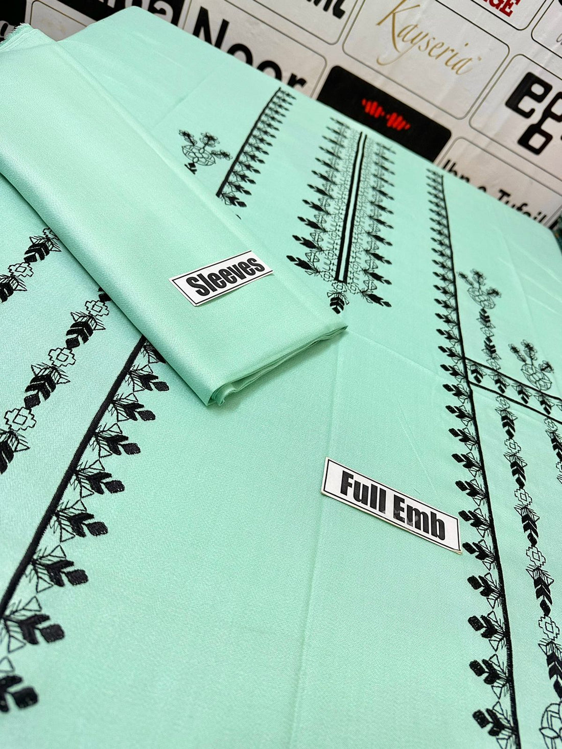 Embroidered Lawn 2-Piece E2015S