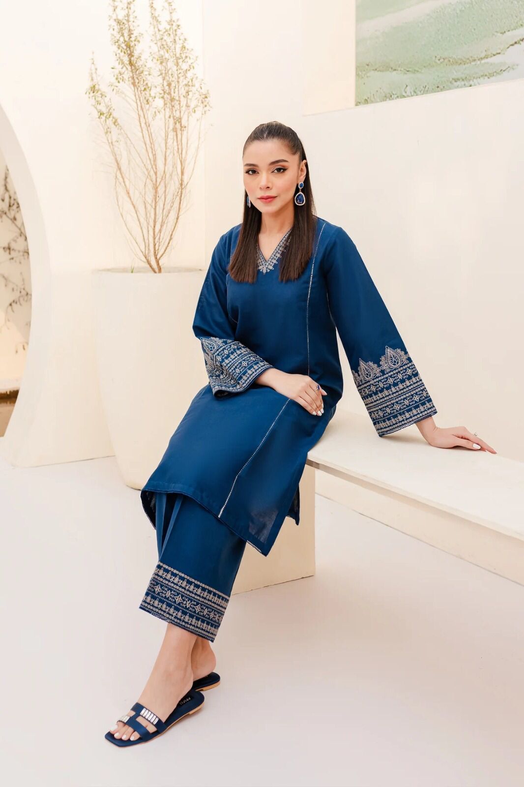 Embroidered Lawn 2-Piece E2018S